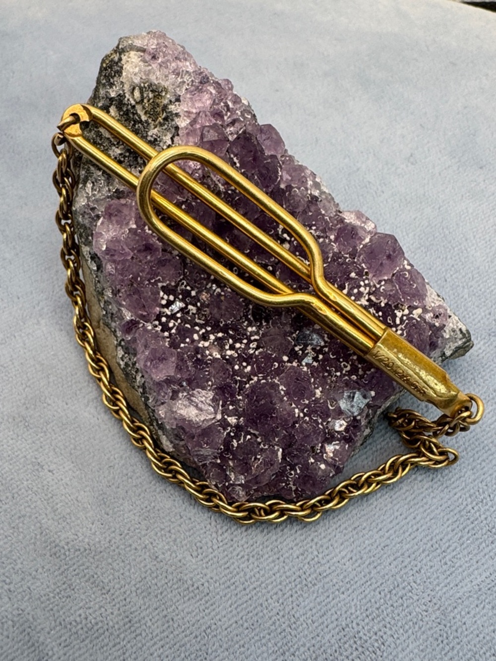 Vintage 1/20 12k GF Gold-Tone Tie Clip with Chain - Picture 2 of 4